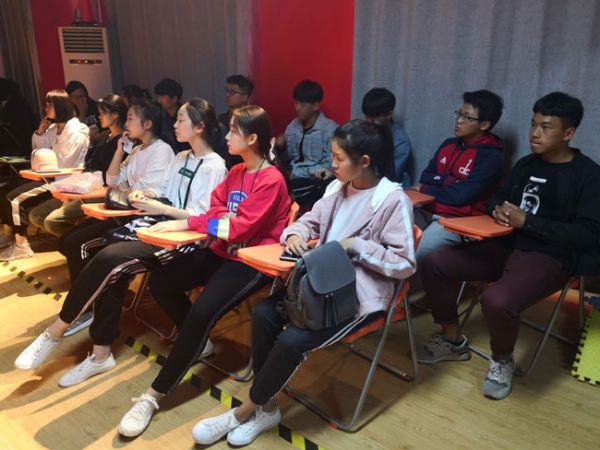 怎樣才能提高自己的表演技巧？