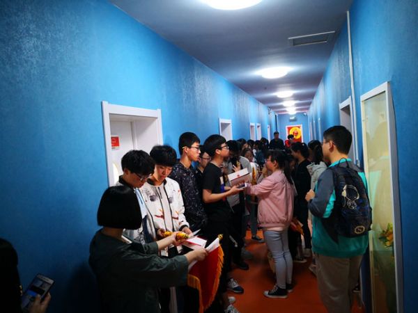 開設播音與主持藝術專業(yè)有哪些學校？